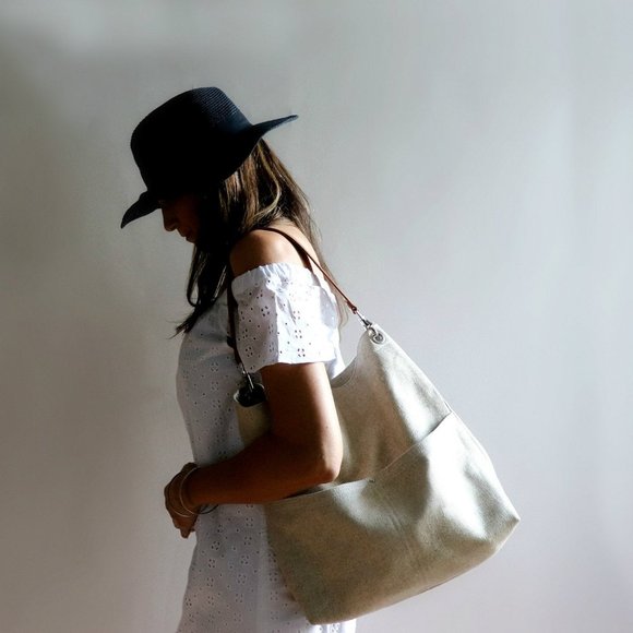 Meet your Posher, Janine - Picture 1 of 8